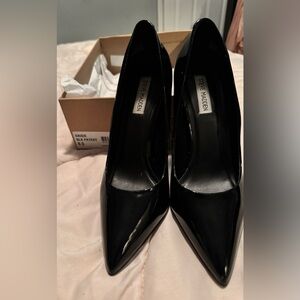 COPY - Steve Madden black Daisie pump